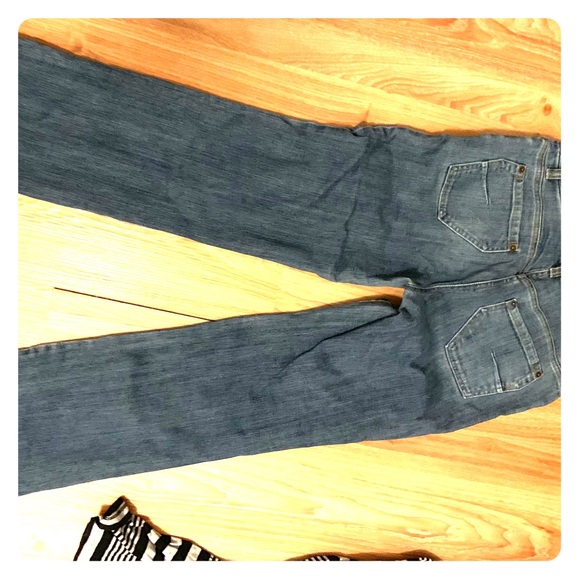 INC international Dark wash jeans size 6 - Picture 2 of 4